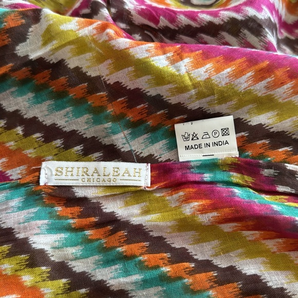 Colorful scarf. - Picture 3 of 5